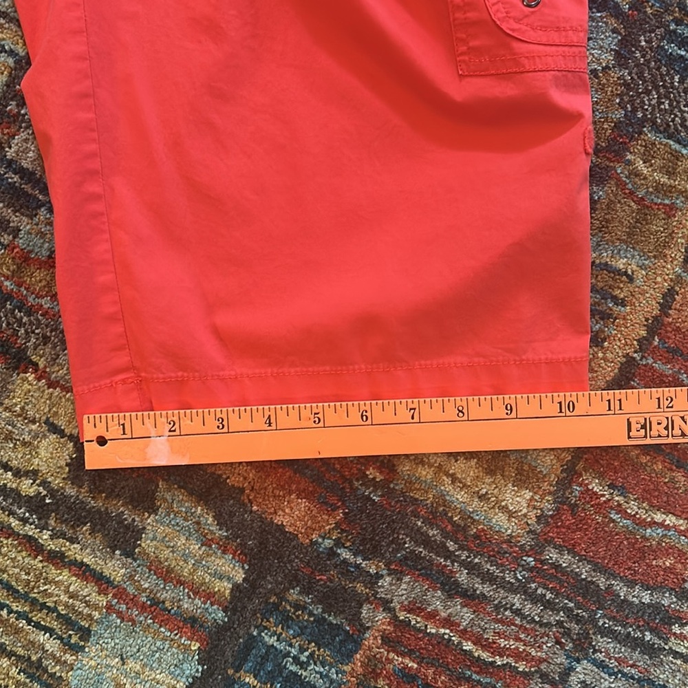 CHICO’s Red Women's Cargo Capris - Size 14-16 (Chico’s 3). - Picture 6 of 9